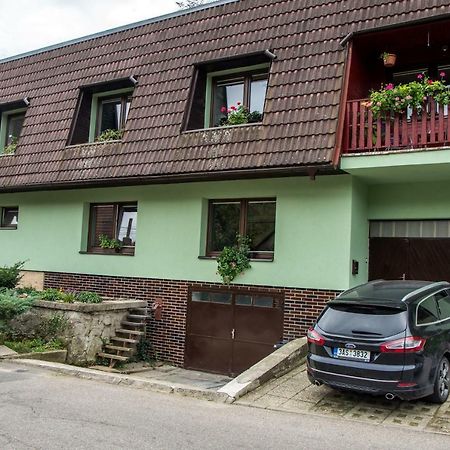 Salas-Dum Pro Spolecnou Dovolenou Az 11 Osob Exterior foto