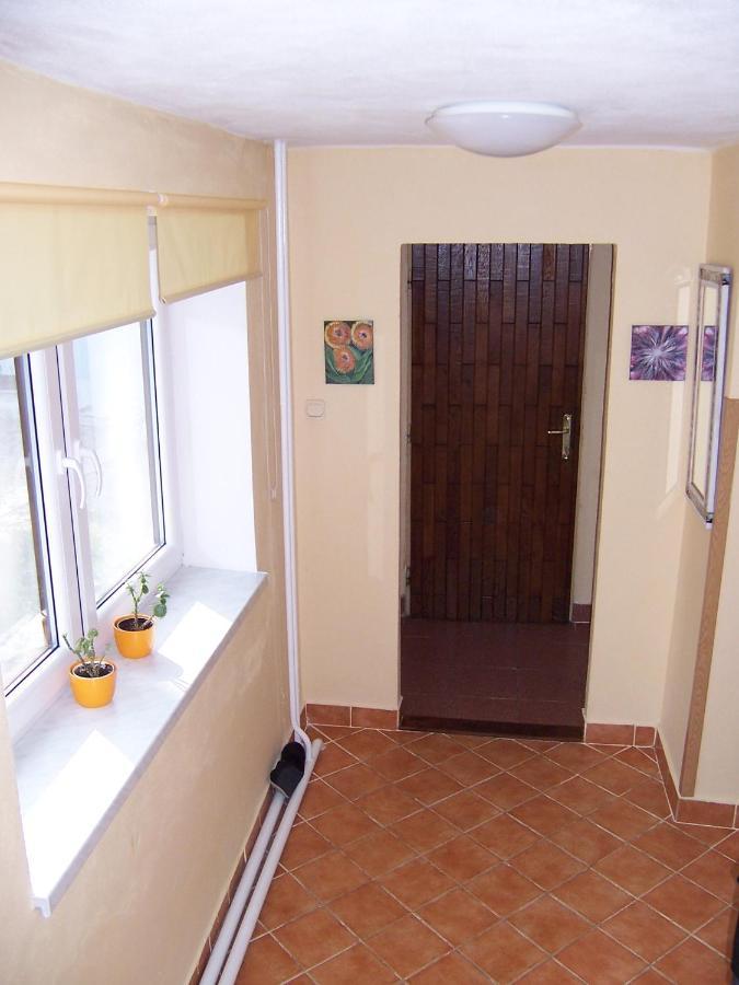 Salas-Dum Pro Spolecnou Dovolenou Az 11 Osob Exterior foto