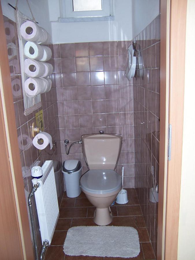 Salas-Dum Pro Spolecnou Dovolenou Az 11 Osob Exterior foto
